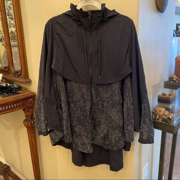 SOULCYCLE x LULULEMON Women Exclusive Ride & Reflect Hoodie Jacket Size M/L - Picture 1 of 9